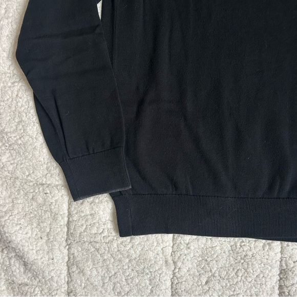 Calvin Klein Black Crewneck Sweater Timeless Design - Picture 5 of 10